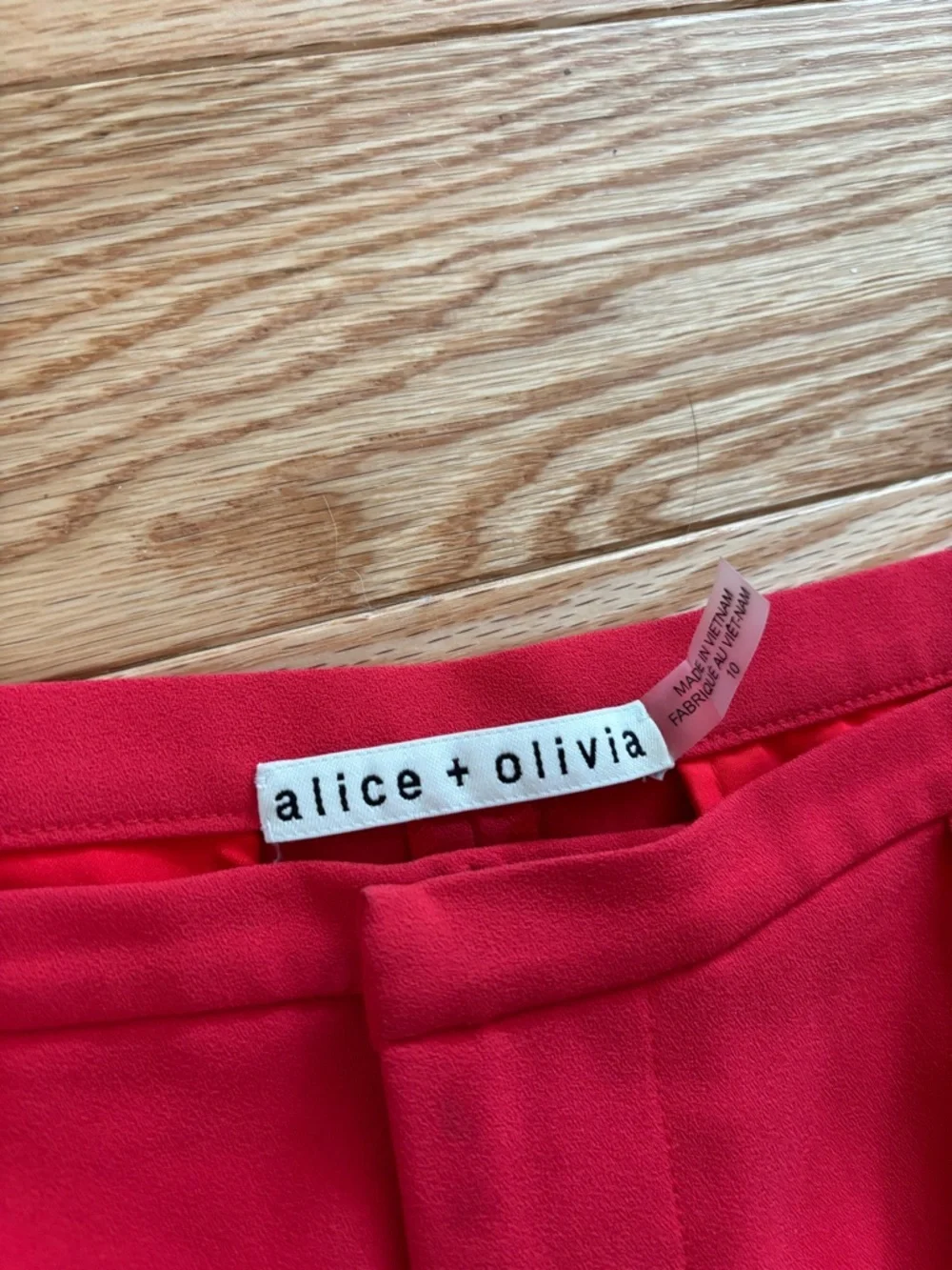 Alice & Olivia Pleated Wide Leg Trousers - Picture 3 of 5